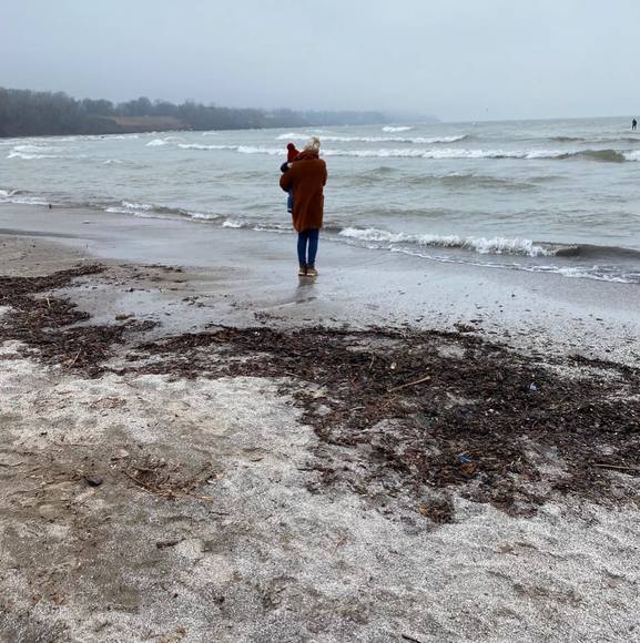 Meet your Posher, Kate - Picture 1 of 2